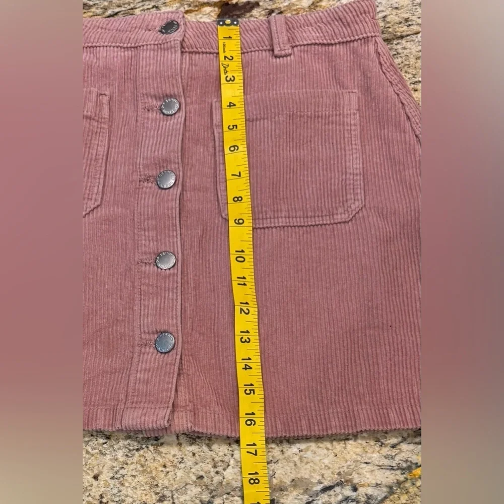 Dip Corduroy Button Front Mini Skirt Size 11 Dusty Rose Pink - Picture 7 of 7